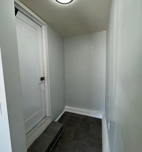 8517 Reading Ave — Photo 6