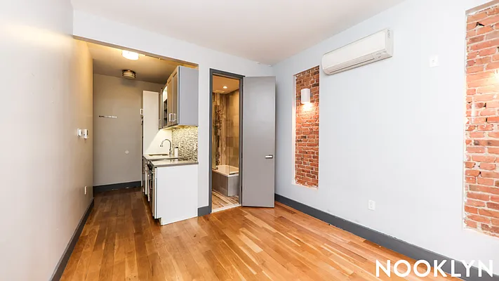 Rented by Nooklyn NYC LLC | media 13