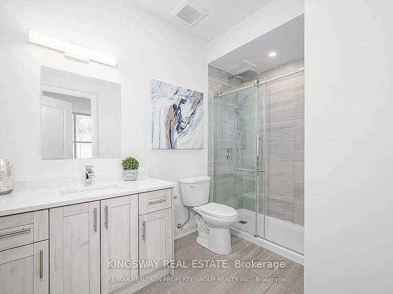 99 Louisa St S #218 — Photo 8
