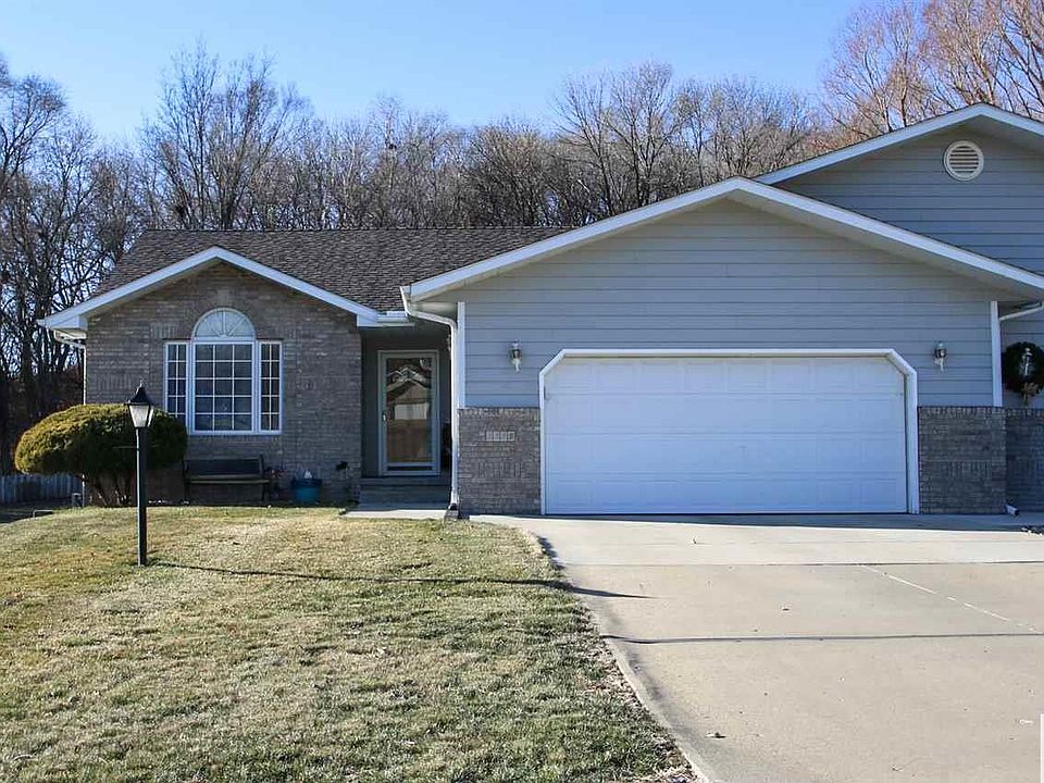 1st image of 3339 Glen Oaks Blvd