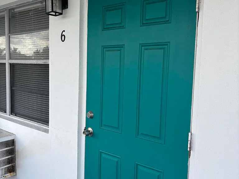 1111 N Federal Hwy #6 — Photo 1