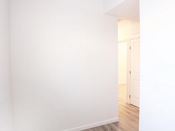 4th image of 2235 Mira Vista Ave