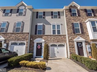 161 Village Green Ln, Sicklerville, NJ 08081