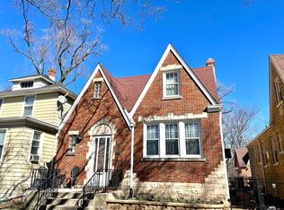 3205 Prairie Ave, Brookfield, IL 60513