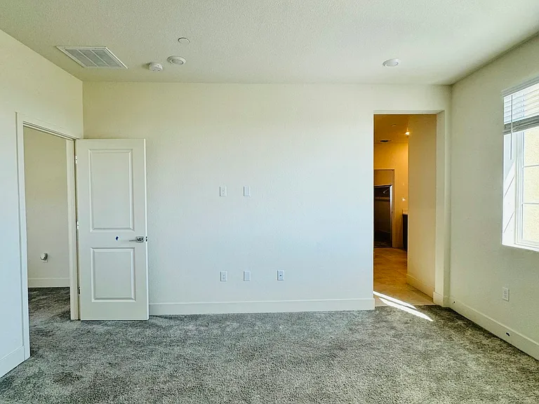 3973 Telluride St — Photo 17