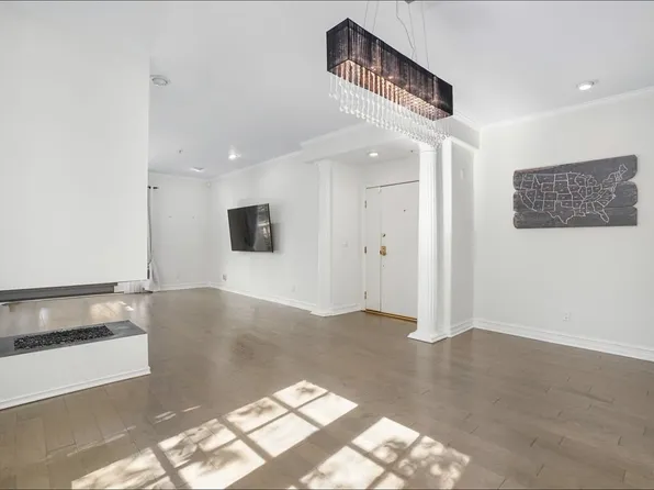 9848 Vidor Dr APT 101, Los Angeles, CA 90035