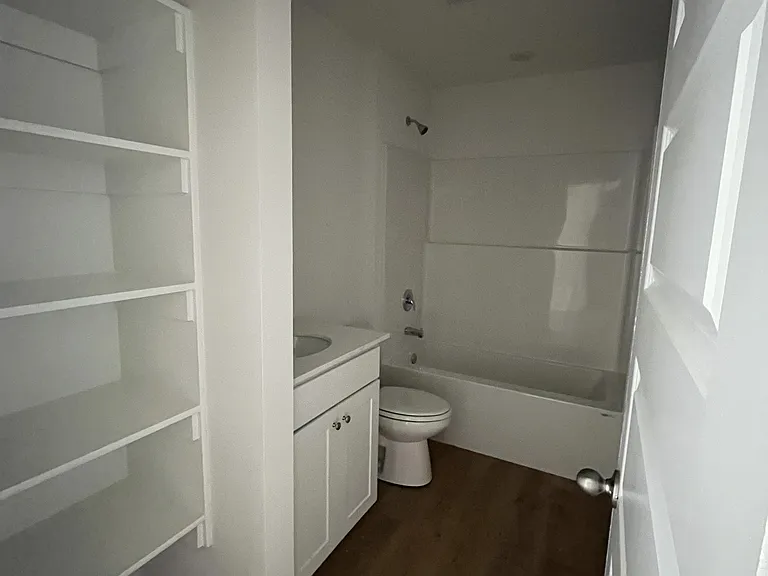 573 Arizona St — Photo 17