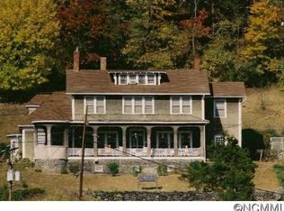 100 Hill St, Marshall, NC 28753