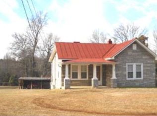 181 Airport Rd, Ringgold, VA 24586