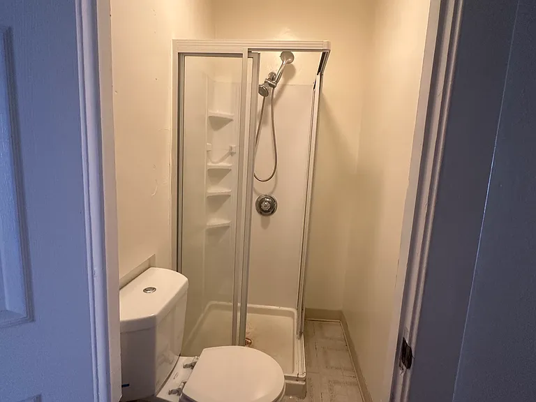 2nd bathroom