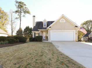 121 Kingsbrook Cir, Newnan, GA 30265