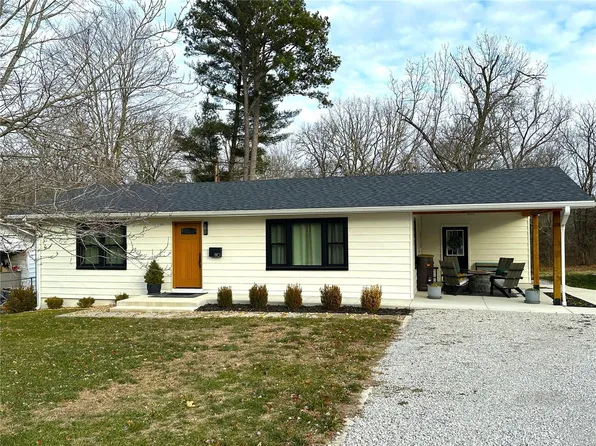 1110 Orchard Grv, Houston, MO 65483