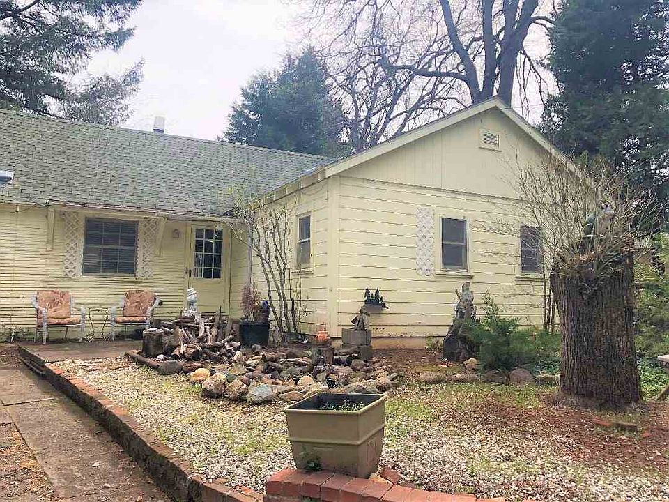 1st image of 4004 Woodward Ln