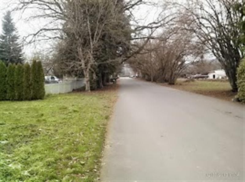 2nd image of 5707 322nd Ave NE