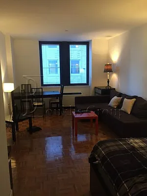 Rented by Bouklis Group | media 22