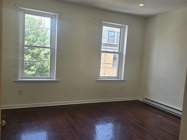 1708 Mifflin St #2 — Photo 21