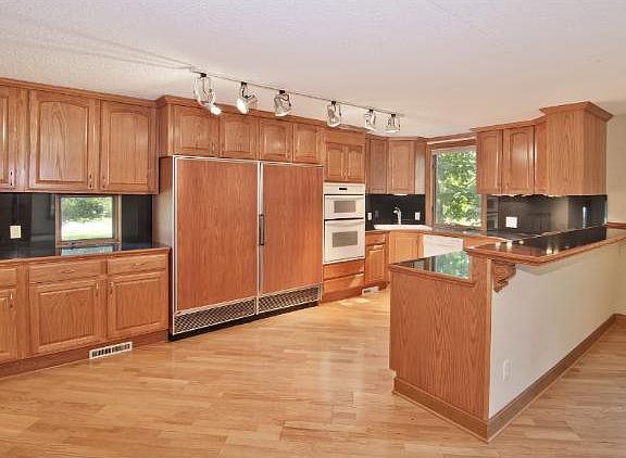 4th image of 21660 Healy Avenue Cir N