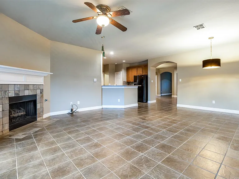 4629 Brighton Dr — Photo 10