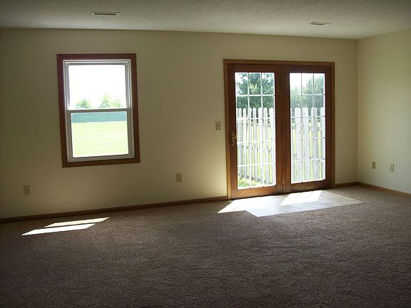 Living Rm w/view of patio door