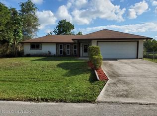 580 Entrada St SE, Palm Bay, FL 32909