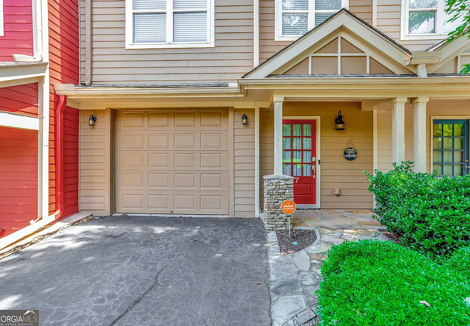 1226 E Bowersville Hwy #7