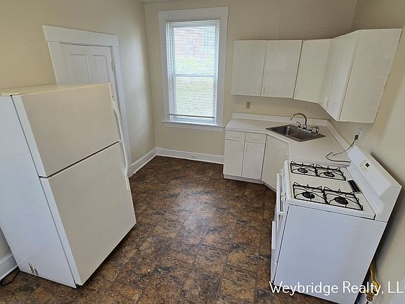 4th image of 1539 Kinney Ave