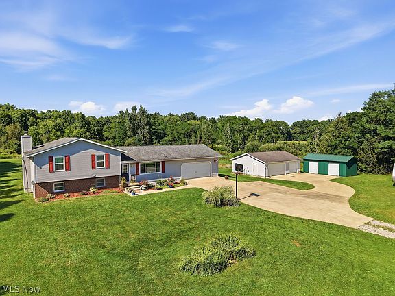 3rd image of 5243 Laubert Rd