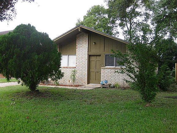 2nd image of 1126 Bacliff Dr