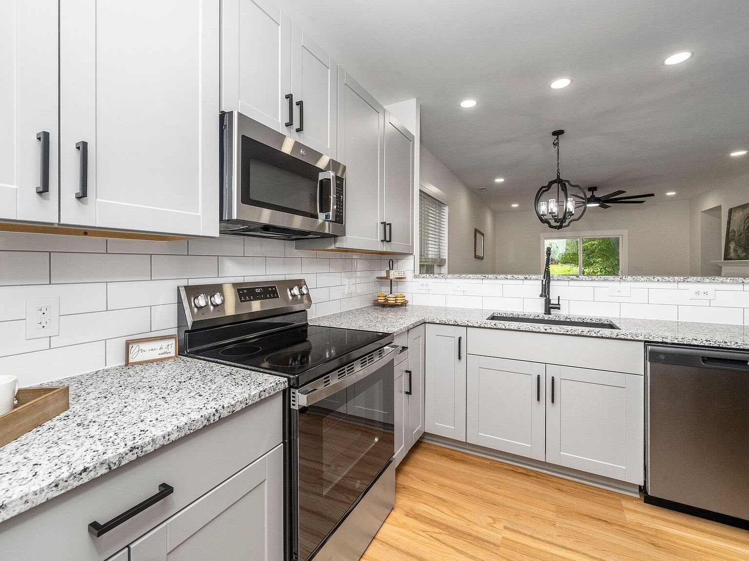 2001 Turtle Point Dr