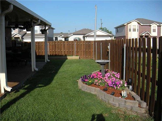 1st image of 812 Donna Dr