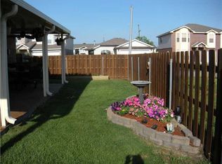 812 Donna Dr, Gretna, LA 70056