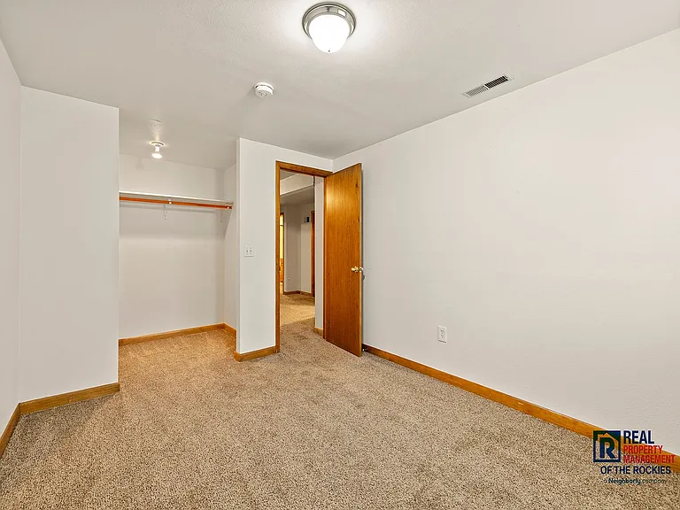 437 Radiant Dr — Photo 9