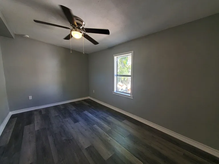2812 N Farr St — Photo 7