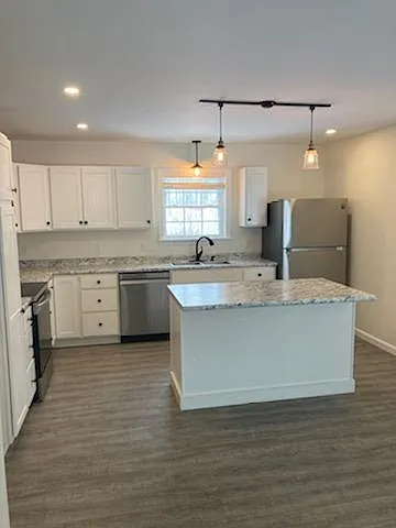 2 bed, 800 sqft, $1,850 — Photo 3