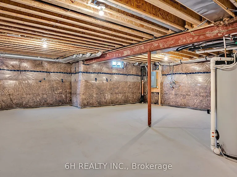 816 Griffin Trl — Photo 47