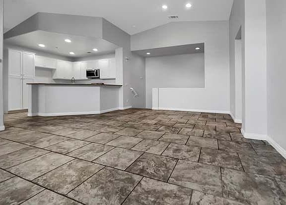 5th image of 35848 Lajune St #5