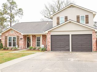 106 Taylor Pl, Belle Chasse, LA 70037