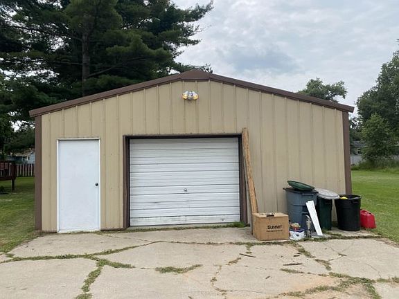 3rd image of 3343 Cleveland Ave