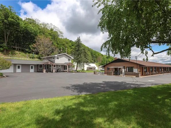 24 Water St, Hammondsport, NY 14840