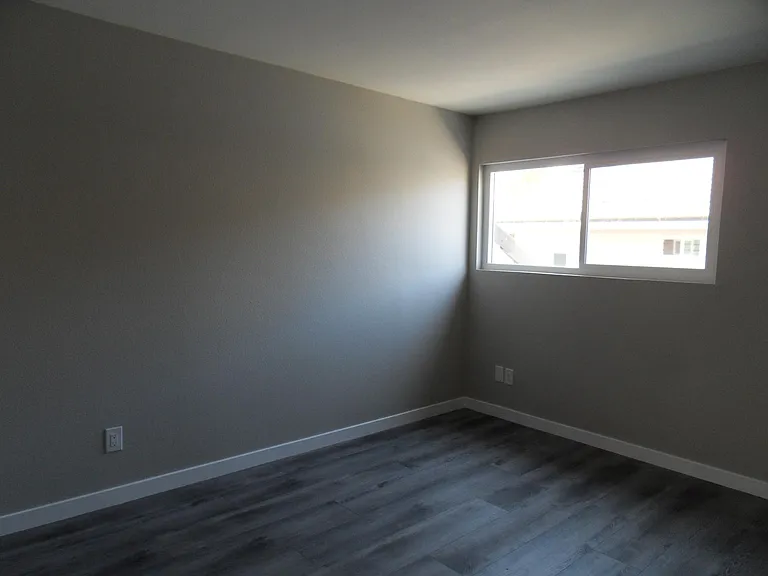 1439 Valleda Ln — Photo 14