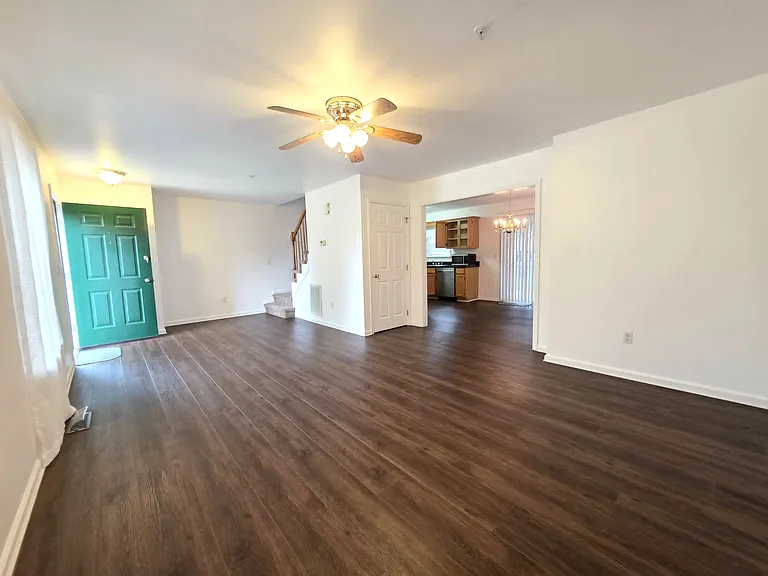 1011 Granite Ct #1 — Photo 4