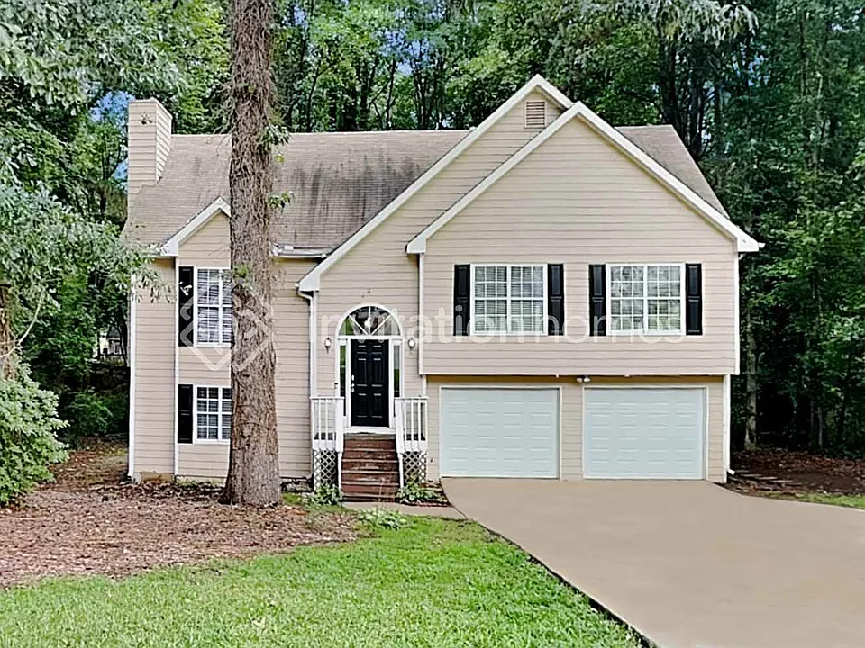 5995 Rolling Oaks Ln