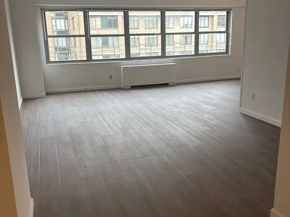 200 East 64th Street image 1 of 20