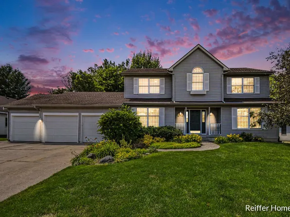 5115 Amanda Dr SW, Wyoming, MI 49418