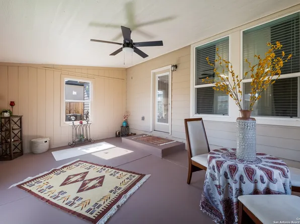 5266 Anzueto, San Antonio, TX 78261