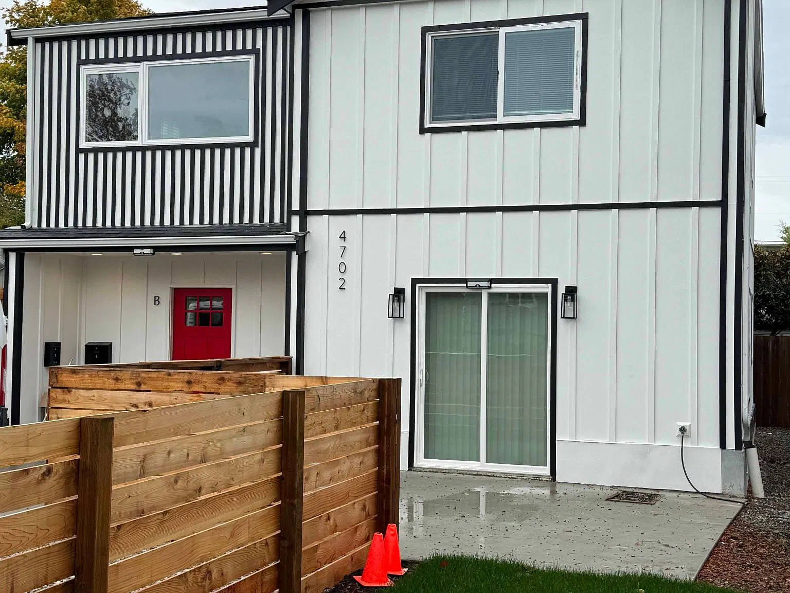 4702 S Lucile St — Photo 2