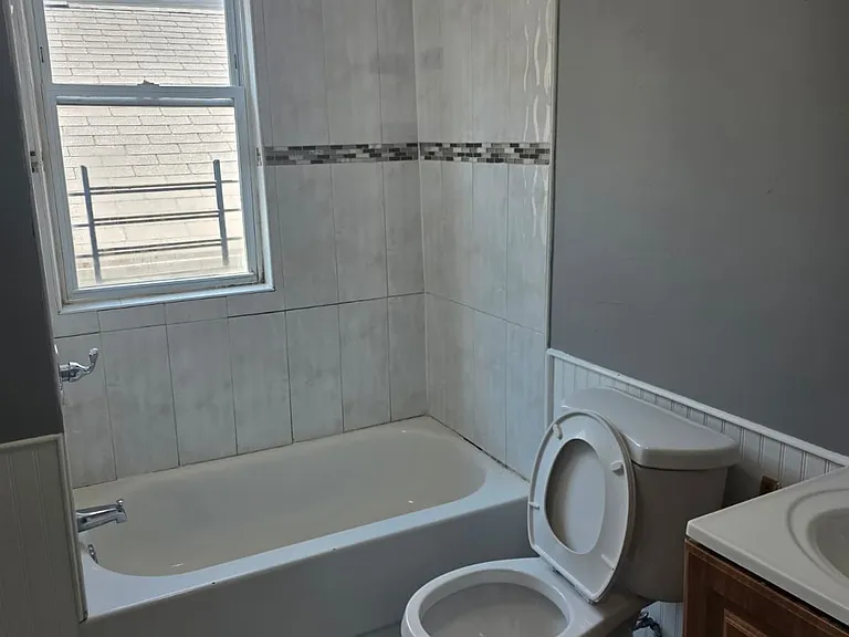 804 S 16th St #3 — Photo 19