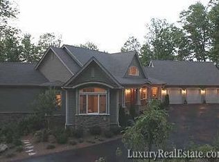 48 Pearly Wickham Dr, Biltmore Lake, NC 28715