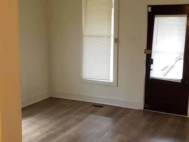 807 River Ave — Photo 13
