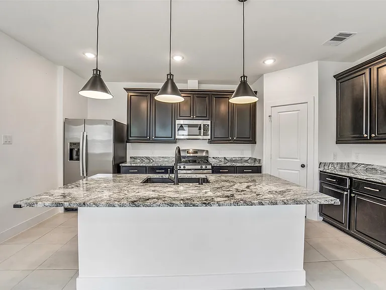 19384 Poppy Village Cir — Photo 10